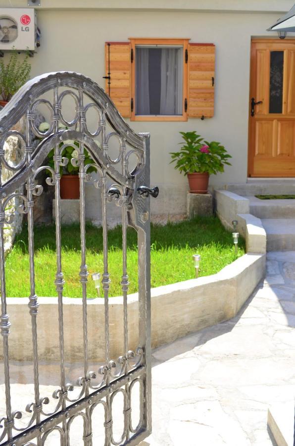 Apartman Romana Τρογκίρ Εξωτερικό φωτογραφία
