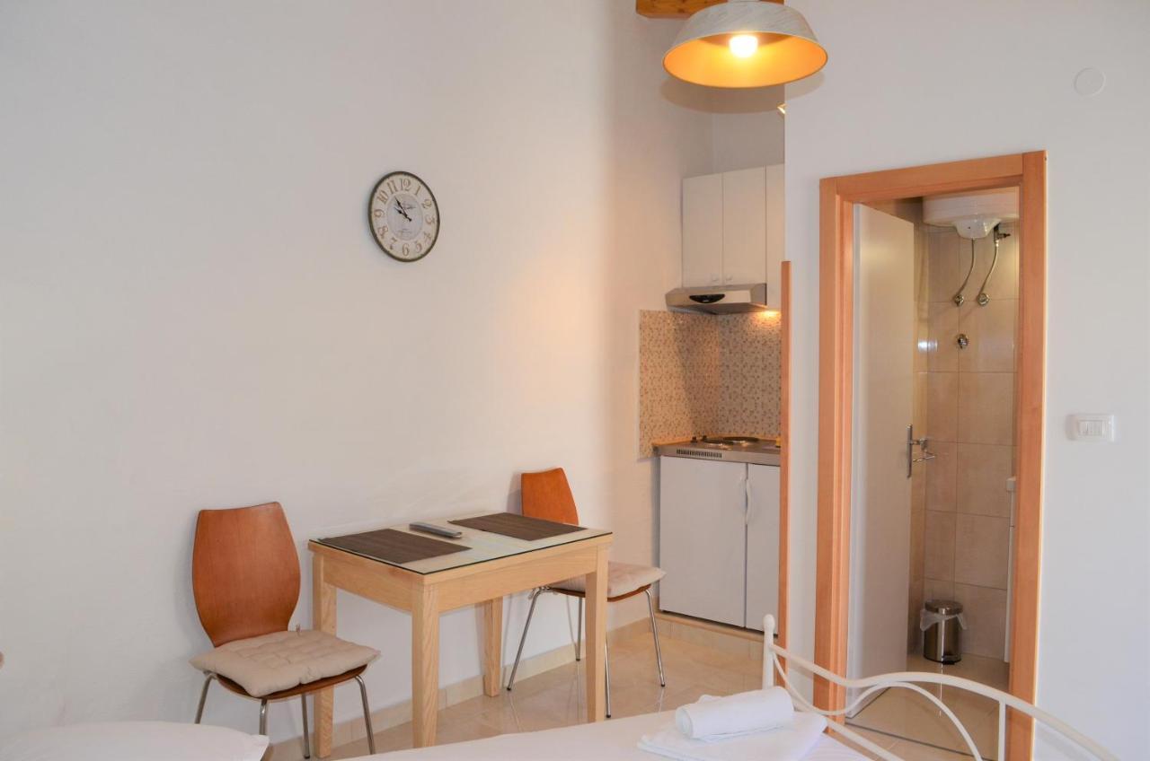 Apartman Romana Τρογκίρ Εξωτερικό φωτογραφία
