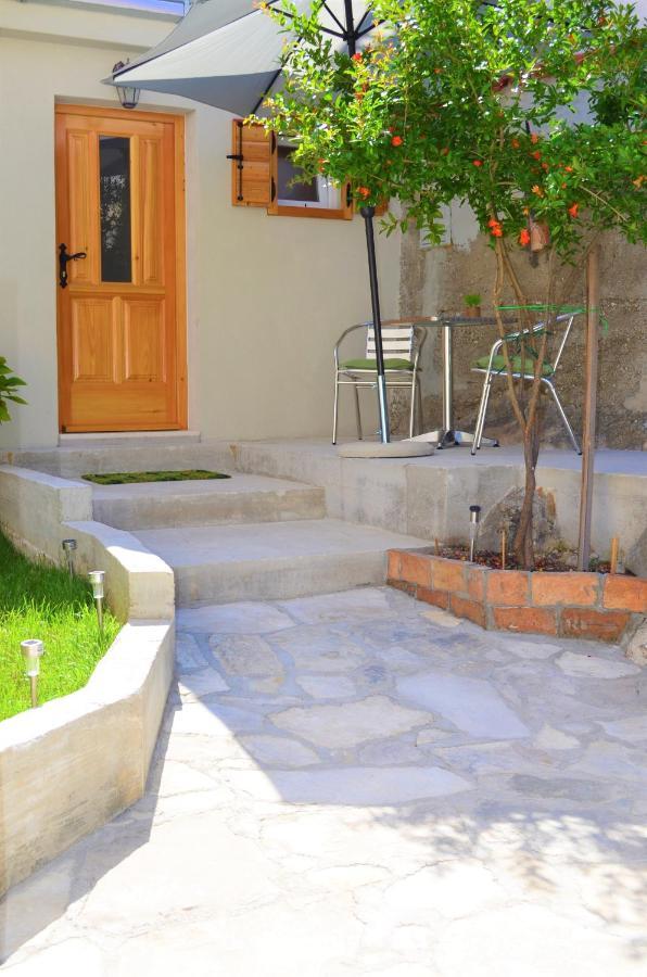 Apartman Romana Τρογκίρ Εξωτερικό φωτογραφία